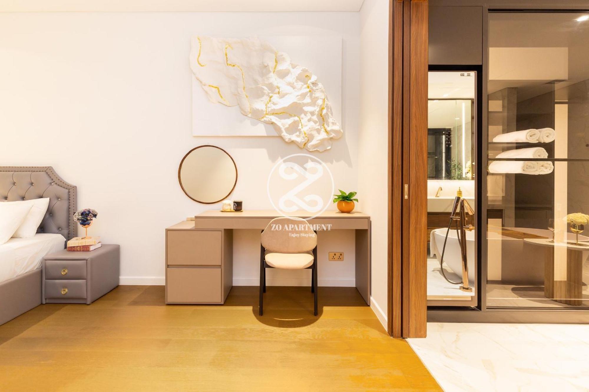 The Metropole -Complex "Opera, Crest, Galleria " -Free Pool-Gym-Sauna Room-Yoga Room Хошимин Экстерьер фото